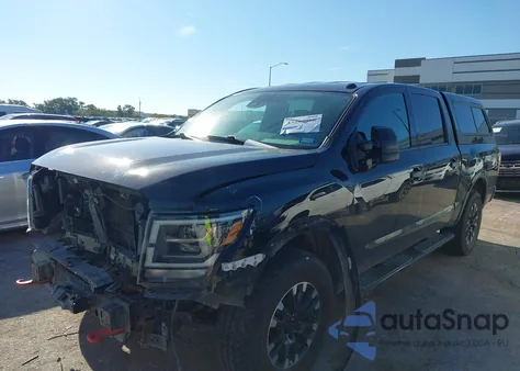2021 Nissan Titan Pro-4X 4X4 z USA, uszkodzony, nr VIN 1N6AA1ED0MN516254